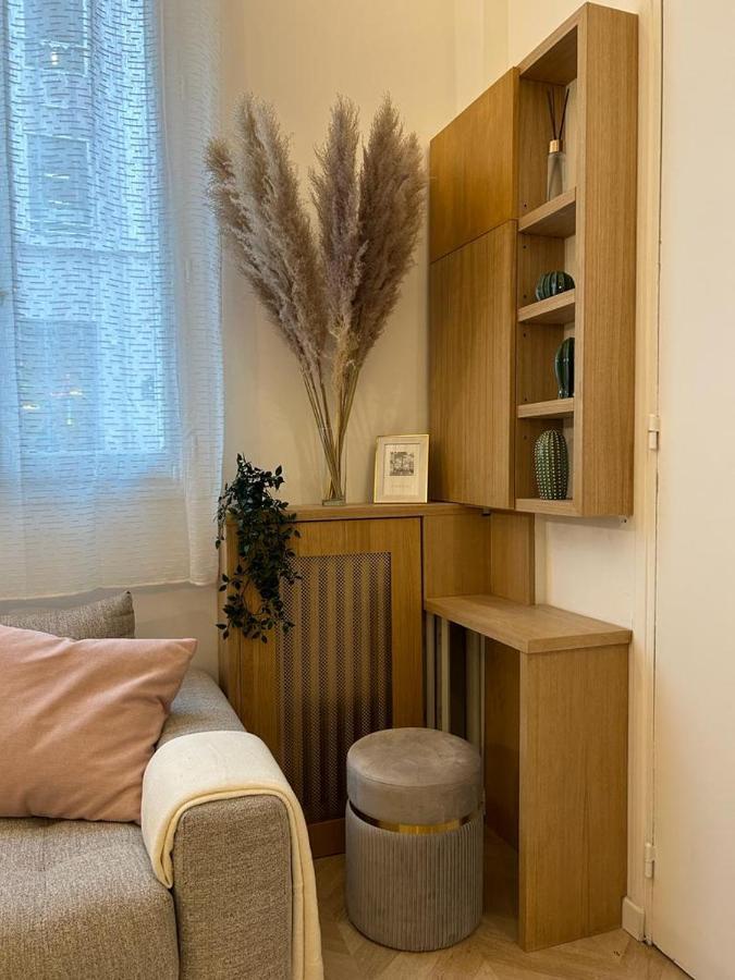 Apartment Avec Mezzanine Arc De Triomphe